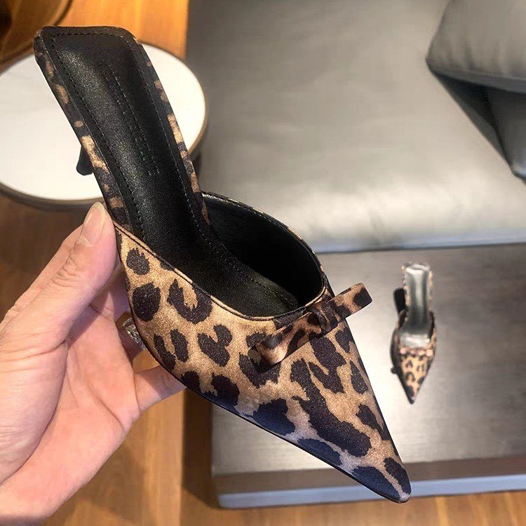 women's leopard-print pointed  - Ethnic And Fashion avaliação e preço