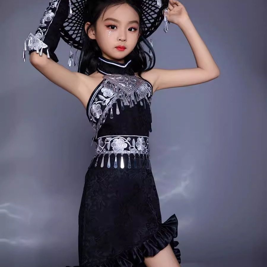 Children's Suit Trailing Skirt - Ethnic Fashion Runway avaliação e preço