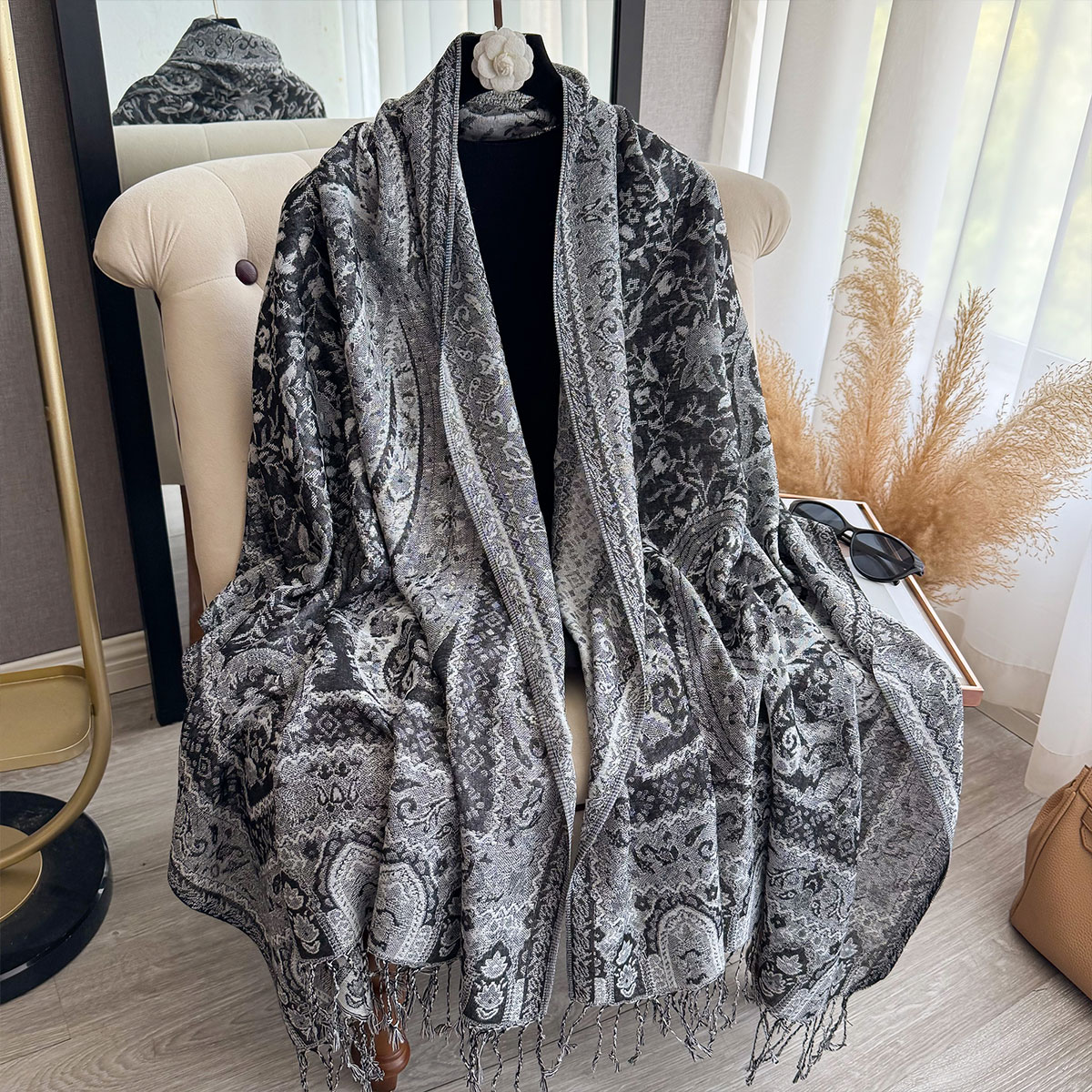 2025 Tassel Blanket Design Eth - Winter Ethnic Fashion For Women avaliação e preço